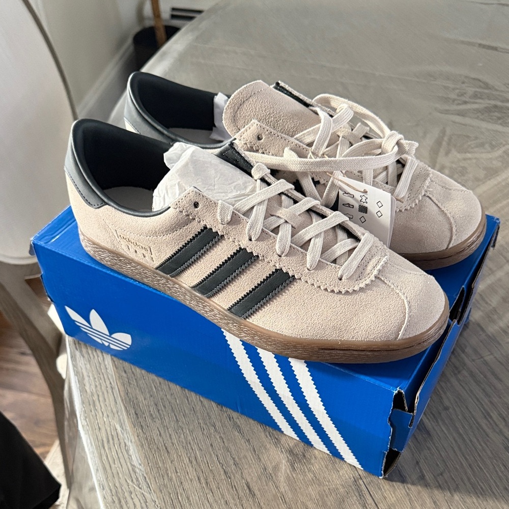 Adidas Men's Beige and Black Sneakers